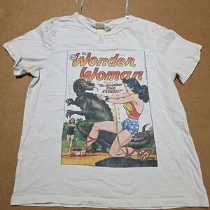 H&M DC Comics Wonder Woman Graphic T-shirt Women Medium White Short Sleeve